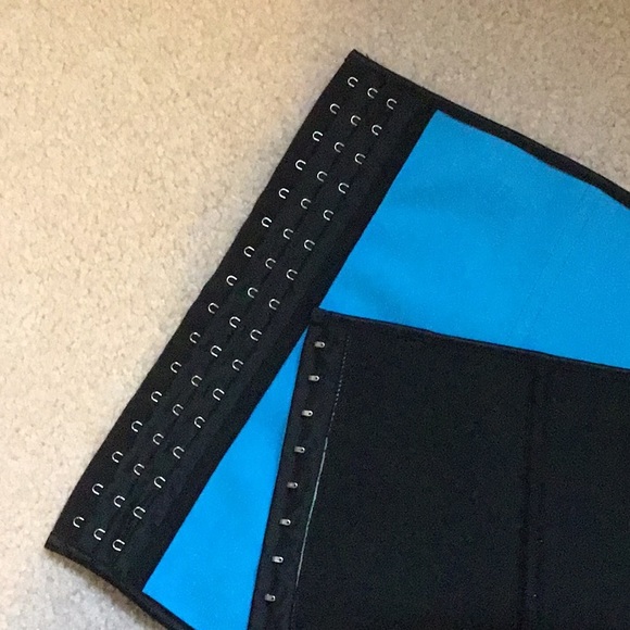Waist Trainer - Picture 16 of 16